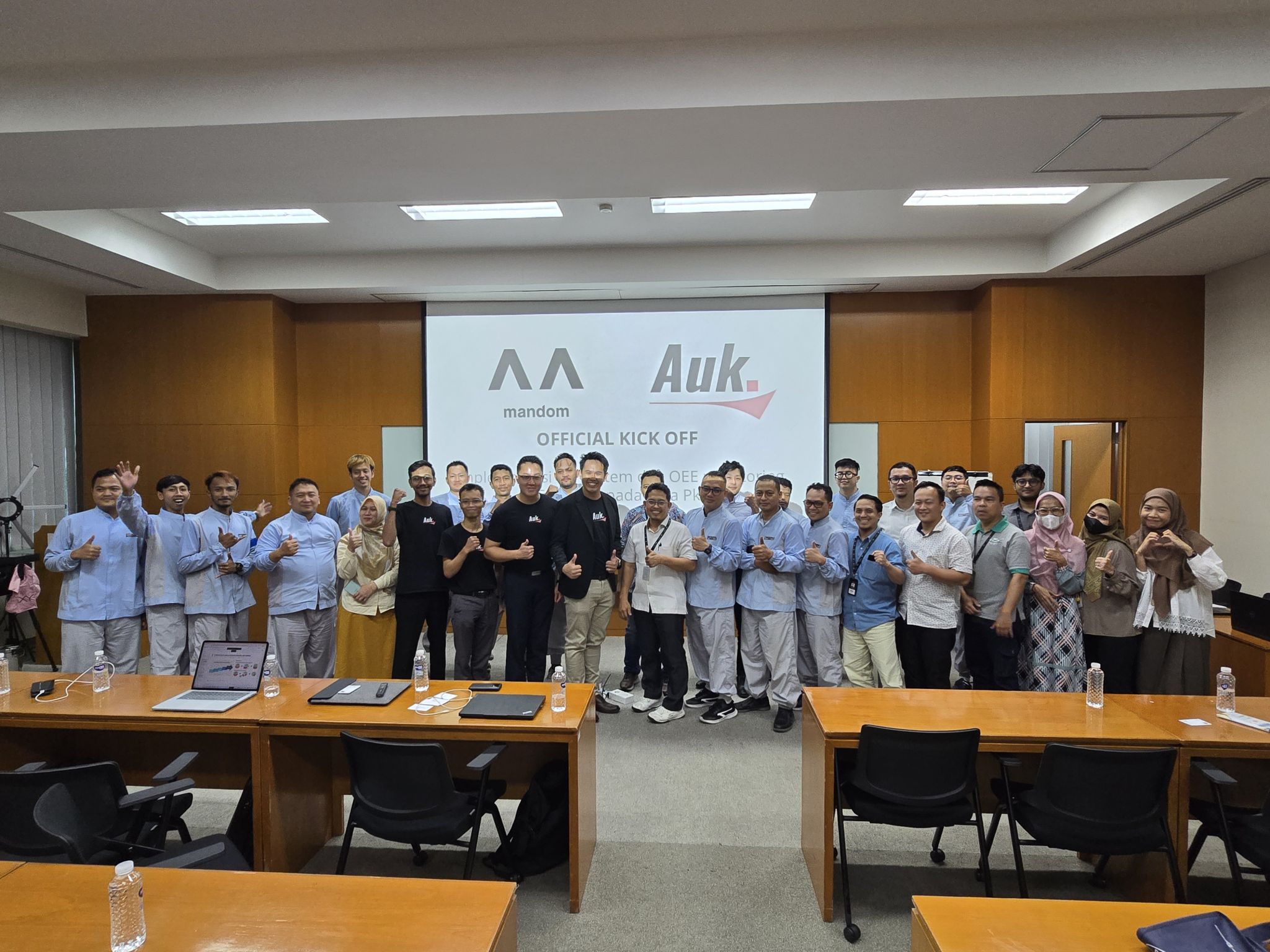 Mandom and Auk teams at the official kick-off